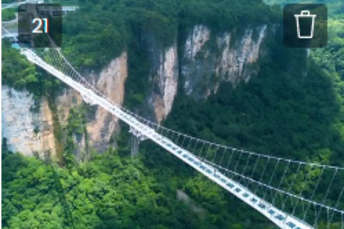 Zhangjiajie Grand Canyon Glass Bridge